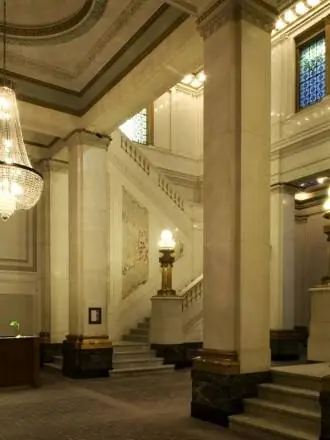 В отеле Kimpton Monaco B altimore Inner Harbour вас ждет архитектура в стиле боз-арт.