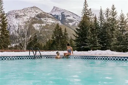 Отель Fairmont Banff Springs расположен в национальном парке Банф, объекте Всемирного наследия ЮНЕСКО и первом национальном парке Канады.
