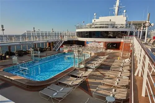 Cunard's Queen Elizabeth предлагает более 140 береговых экскурсий по маршруту внутреннего прохода.