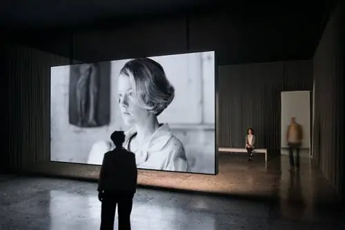 Тереза Хаббард / Александр Бирхлер, «Флора», (2017), синхронная двухсторонняя киноинсталляция с общим саундтреком, 30 минут, цикл