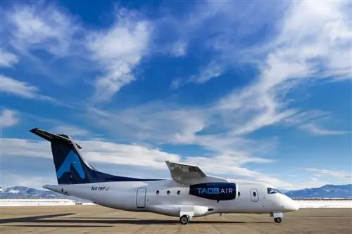 Самолет Таос Эйр