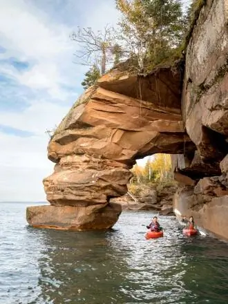 Озерные пещеры возле Рога изобилия, Висконсин