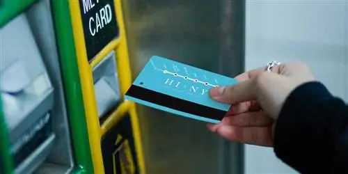 Вы можете выиграть поездку на Гавайи, если купите карту New York MetroCard