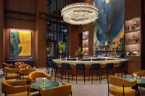 Зал в Blue Aster в отеле Conrad Nashville