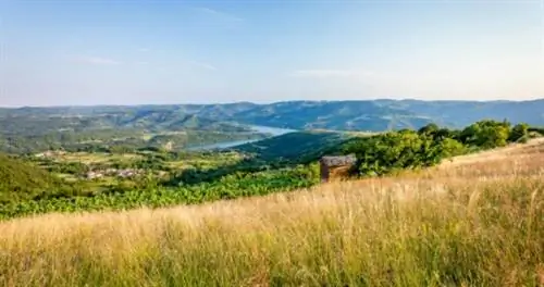 Куда сбежать от летней толпы в Хорватии