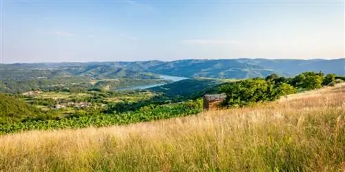 Куда сбежать от летней толпы в Хорватии