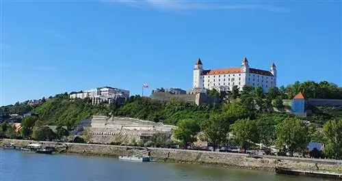 Братиславский замок