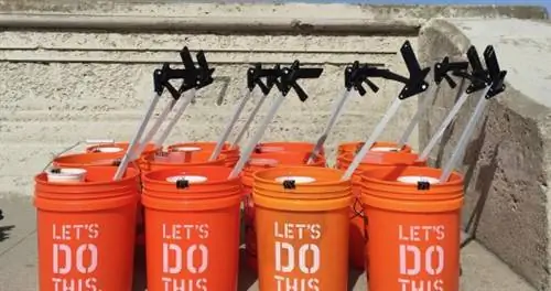 Радости уборки пляжа в отпуске