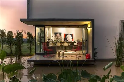 Дизайн мастерской бельгийского художника Кристиана Девелтера был вдохновлен Центральным рынком Пномпеня.