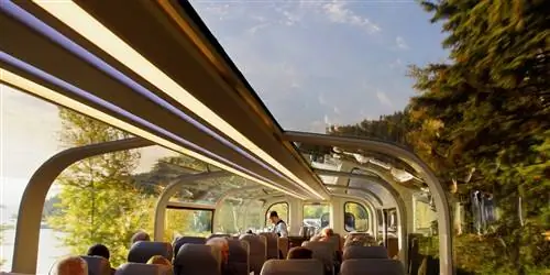 Самые живописные летние поездки на поезде в мире
