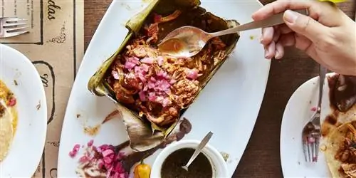 По следам Кочиниты Пибил, древней юкатанской традиции приготовления барбекю