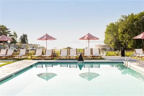 Бассейн в S alt Cottages в штате Мэн