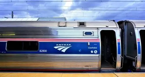 У Amtrak сейчас распродажа со скидкой, но она скоро закончится