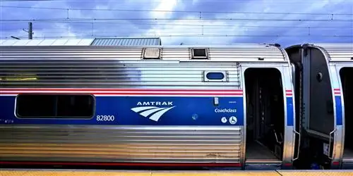У Amtrak прямо сейчас действует половинная распродажа, но она скоро закончится