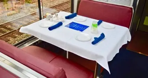 Amtrak тихо прекращает обслуживание любимого вагона-ресторана