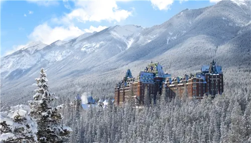 Фото: Banff & Lake Louise Tourism / Fairmont Hotels & Resorts
