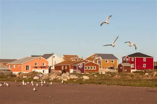 Путешествие во Францию без пересечения океана с визитом в Сен-Пьер.