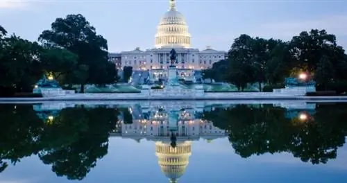 Может ли пакет помощи коронавирусу правительства США спасти индустрию туризма?