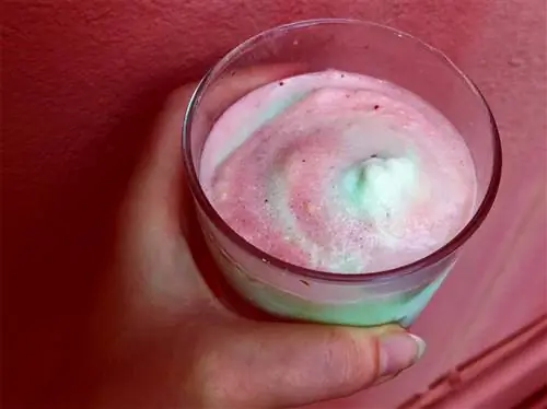 Наслаждайтесь местной историей из двойного стакана рокс.