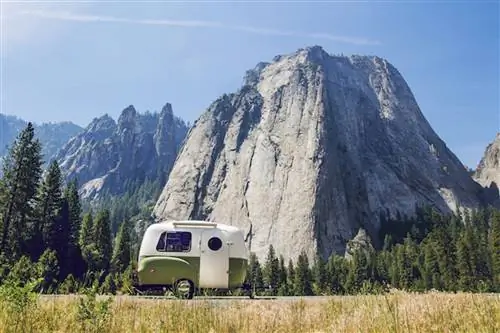 Модульный интерьер Happyer Camper, похожий на LEGO, трансформируется во множество различных конфигураций.