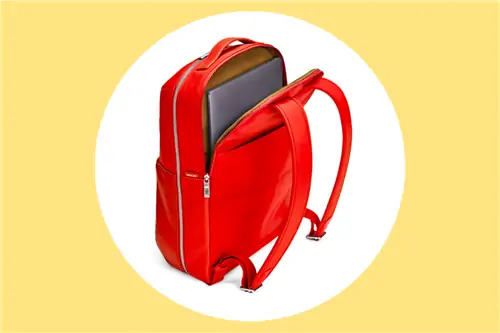 Рюкзак Zip подходит для компьютеров с диагональю экрана до 15 дюймов и имеет расширенное отверстие раскладушки на молнии для легкого доступа.