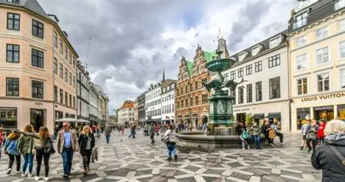 Автомобили запрещены: 10 лучших пешеходных улиц мира