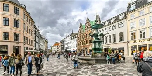 Автомобили запрещены: 10 лучших пешеходных улиц мира