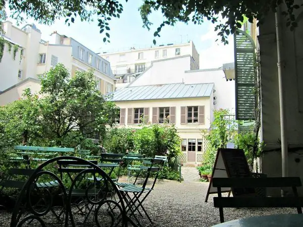 Музей романтической жизни