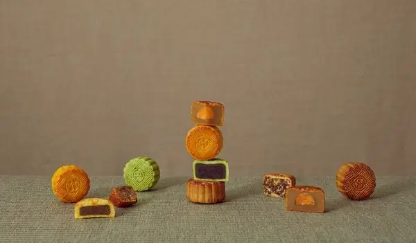 Познакомьтесь с пекарями, придающими Mooncakes современный вид