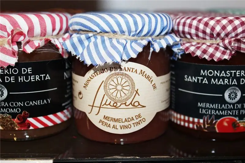 Варенье из груши и красного вина из монастыря Санта-Мария-де-Уэрта в Испании