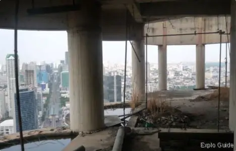 Башня-призрак в Бангкоке: The Sathorn Unique