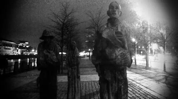 Мемориал жертвам голода в Дублине