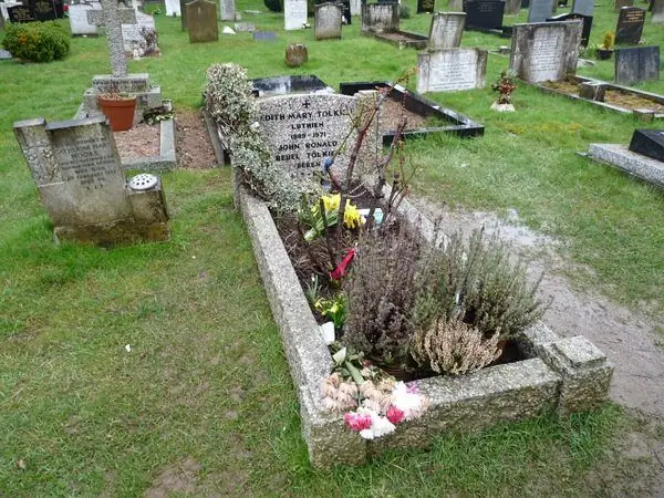 ДЖ.Р.Р. Могила Толкина