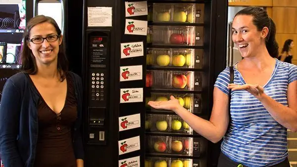 Торговый автомат Cornell Apple