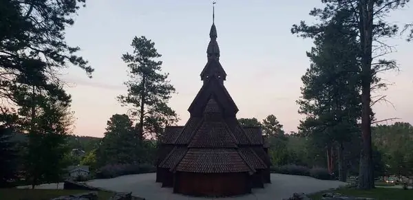 Часовня на холмах