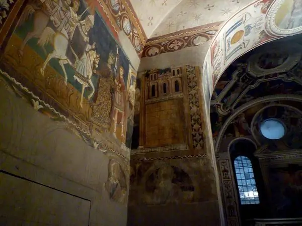 Базилика Санти Кватро Коронати