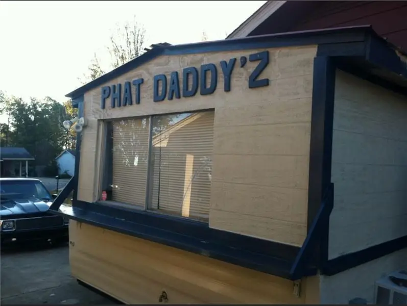 Выгнав Phat Daddy'z из своего гаража, Следж этой осенью запустит свой грузовик с едой