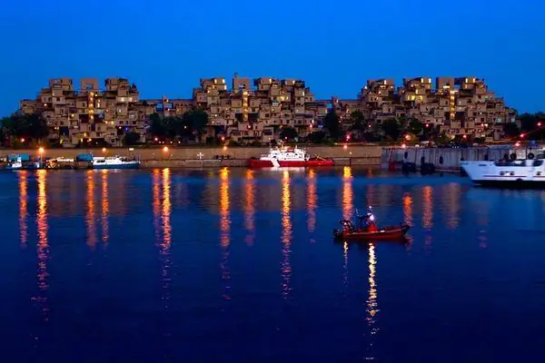 Стоячая волна на выставке Habitat '67, Монреаль