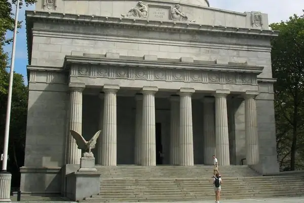 Могила президента Улисса С. Гранта