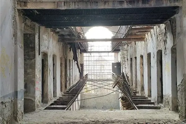 Заброшенная «Румынская Бастилия»