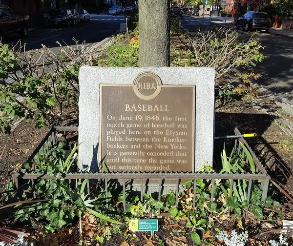 Родина бейсбола