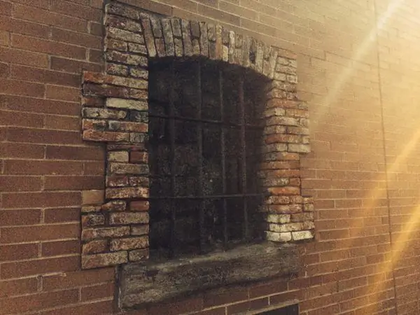 Окно тюрьмы Sugar House