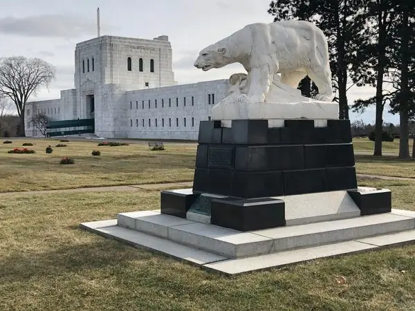 Мемориал белых медведей