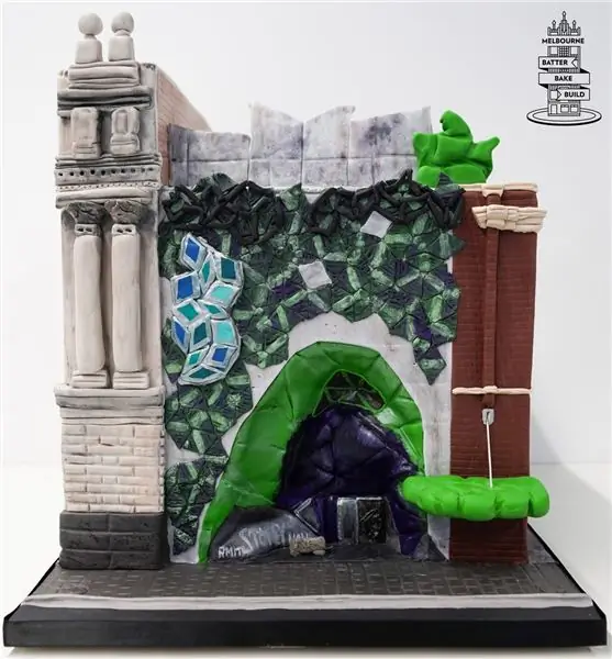 Разные архитектурные стили могут мирно сосуществовать в одном торте