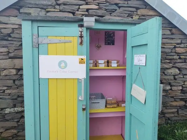 Шетландские холодильники для тортов и коробки честности