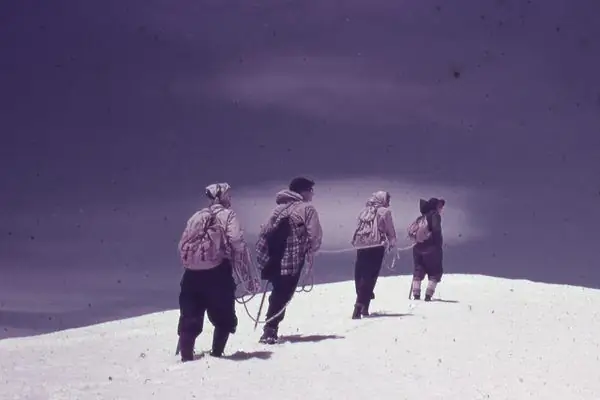 Альпинист-первопроходец и лыжница, которая снимала на видео свои собственные подвиги