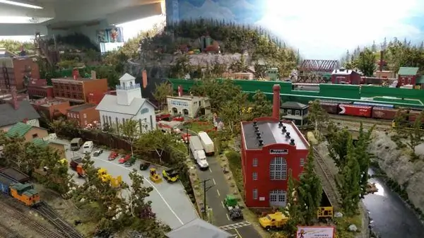 Великолепная модель железной дороги штата Мэн
