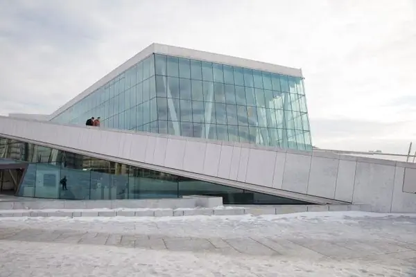 Потрясающий ледниковый дизайн Оперного театра Осло