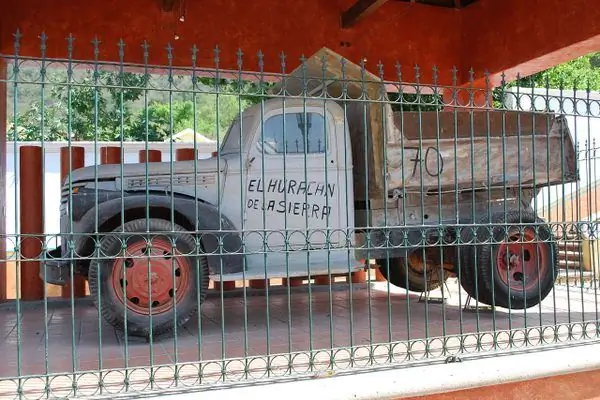 "Эль-Уракан-де-ла-Сьерра" (Ураган Сьерры)