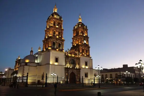 Catedral Basílica Menor de Durango (Собор Дуранго)
